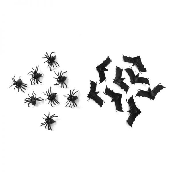 Chauve-souris pendant et araignée